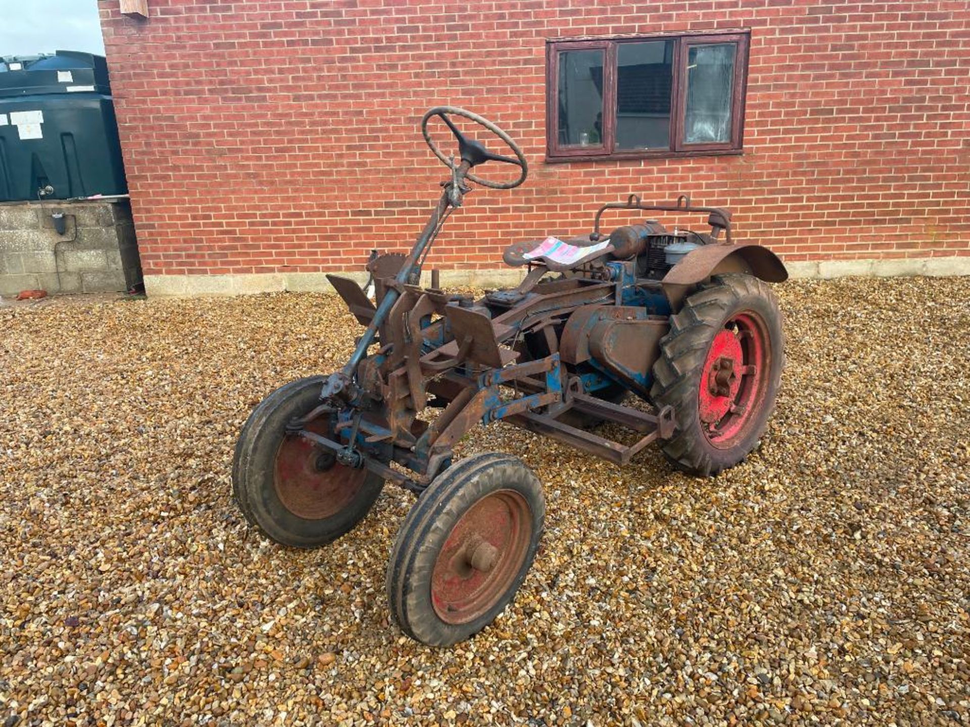 1949 Garner Light Tractor 2wd petrol tractor with JAP Model S air cooled engine on 7.50-16 front and - Image 2 of 19