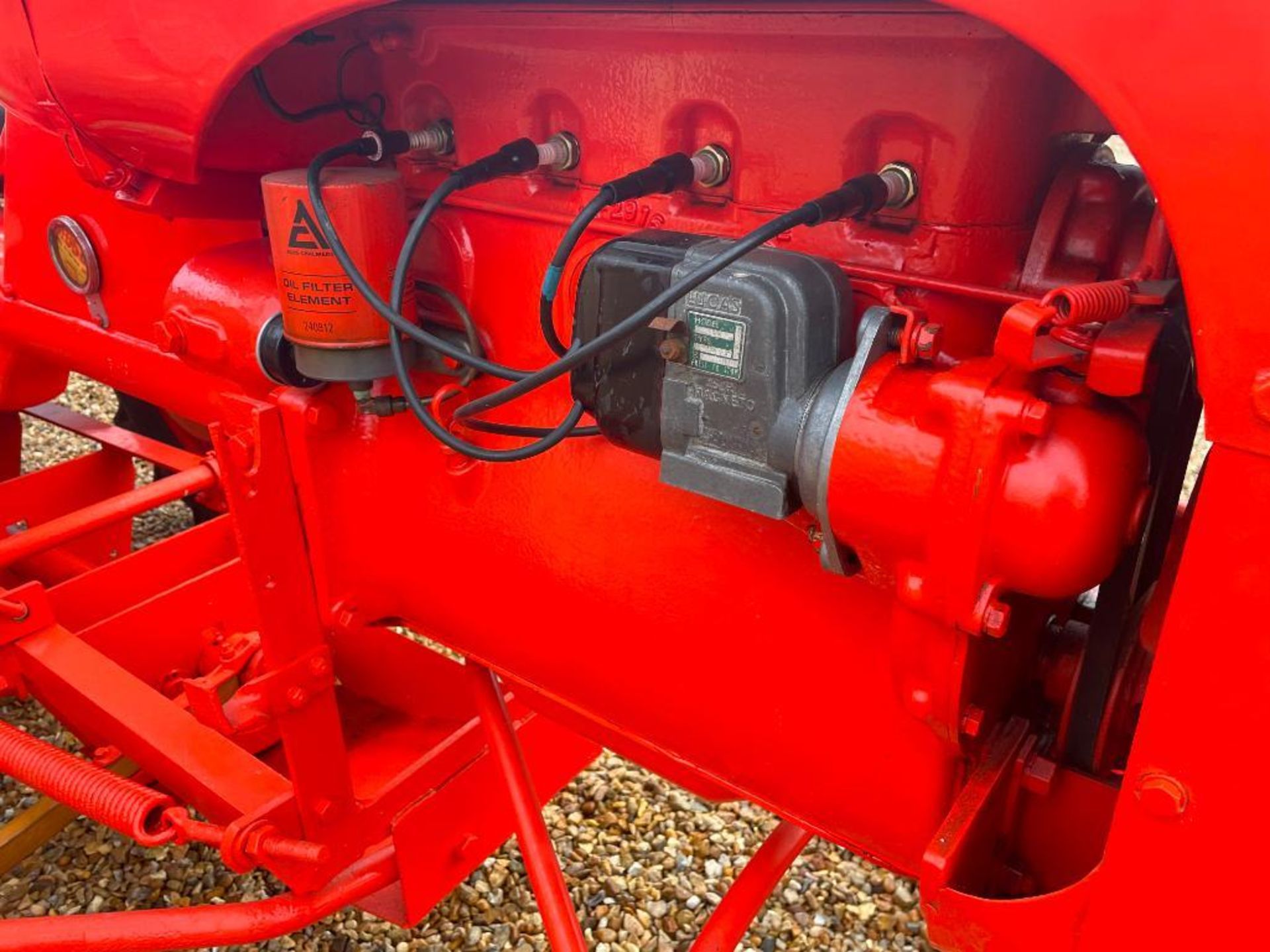 1941 Allis Chalmers Model B TVO Bow Front 2wd tractor on 4.00-15 front and 11.2-24 rear wheels and t - Image 10 of 20