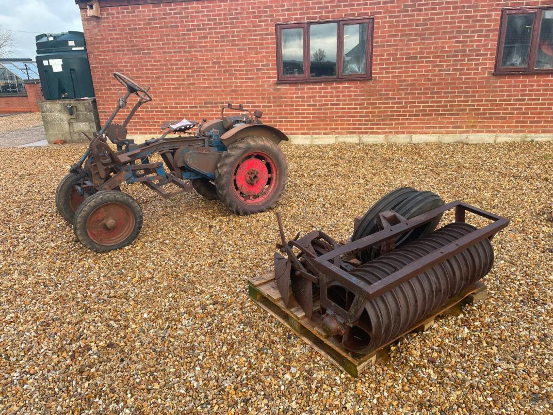 1949 Garner Light Tractor 2wd petrol tractor with JAP Model S air cooled engine on 7.50-16 front and - Image 12 of 19