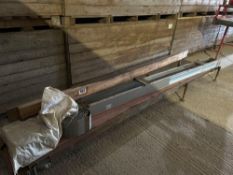 Pacepacker conveyor and flat coneyor