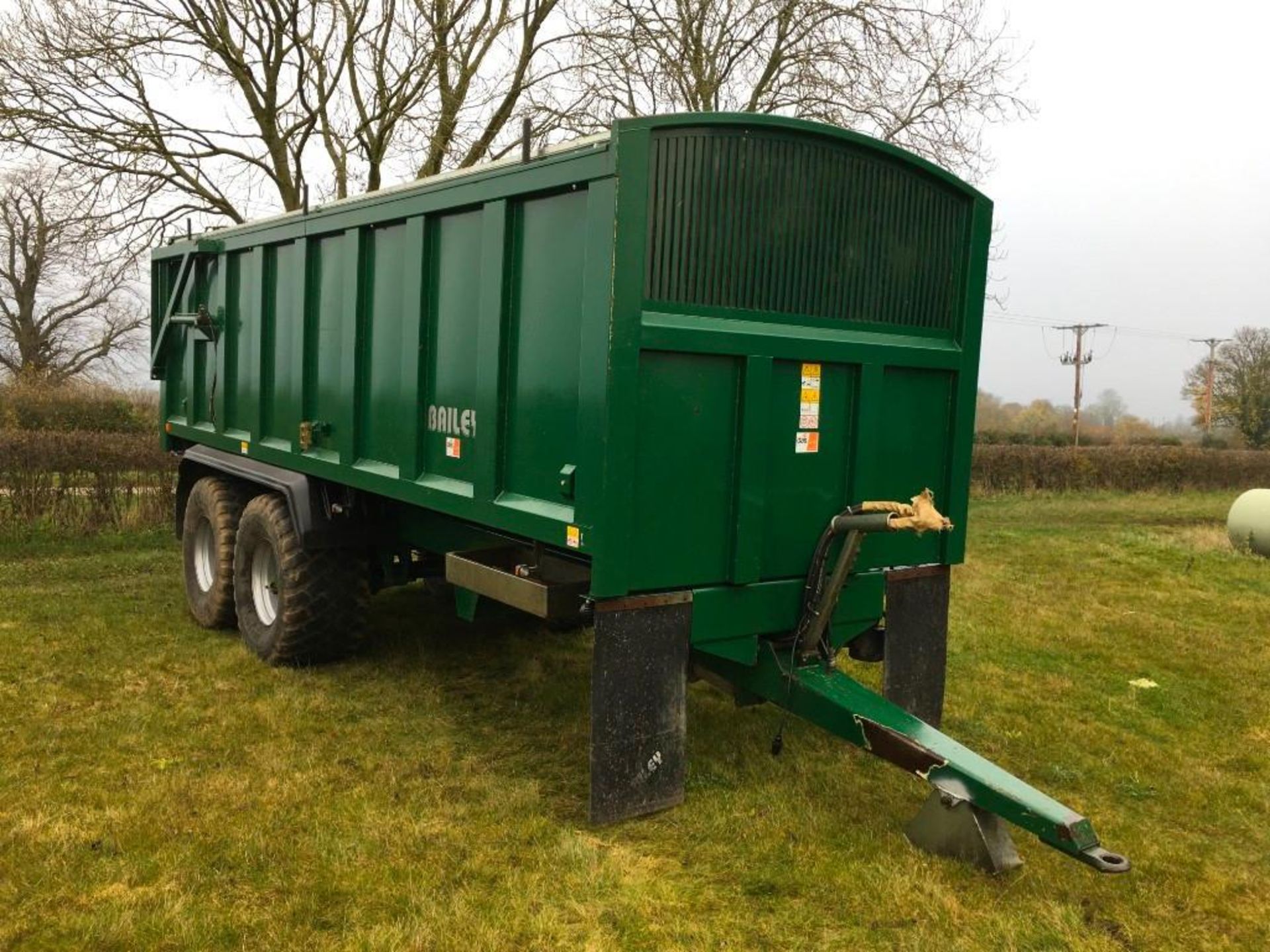 2015 Bailey Trailers 16T twin axle grain trailer with hydraulic jack, hydraulic brakes, sprung draw - Image 9 of 12