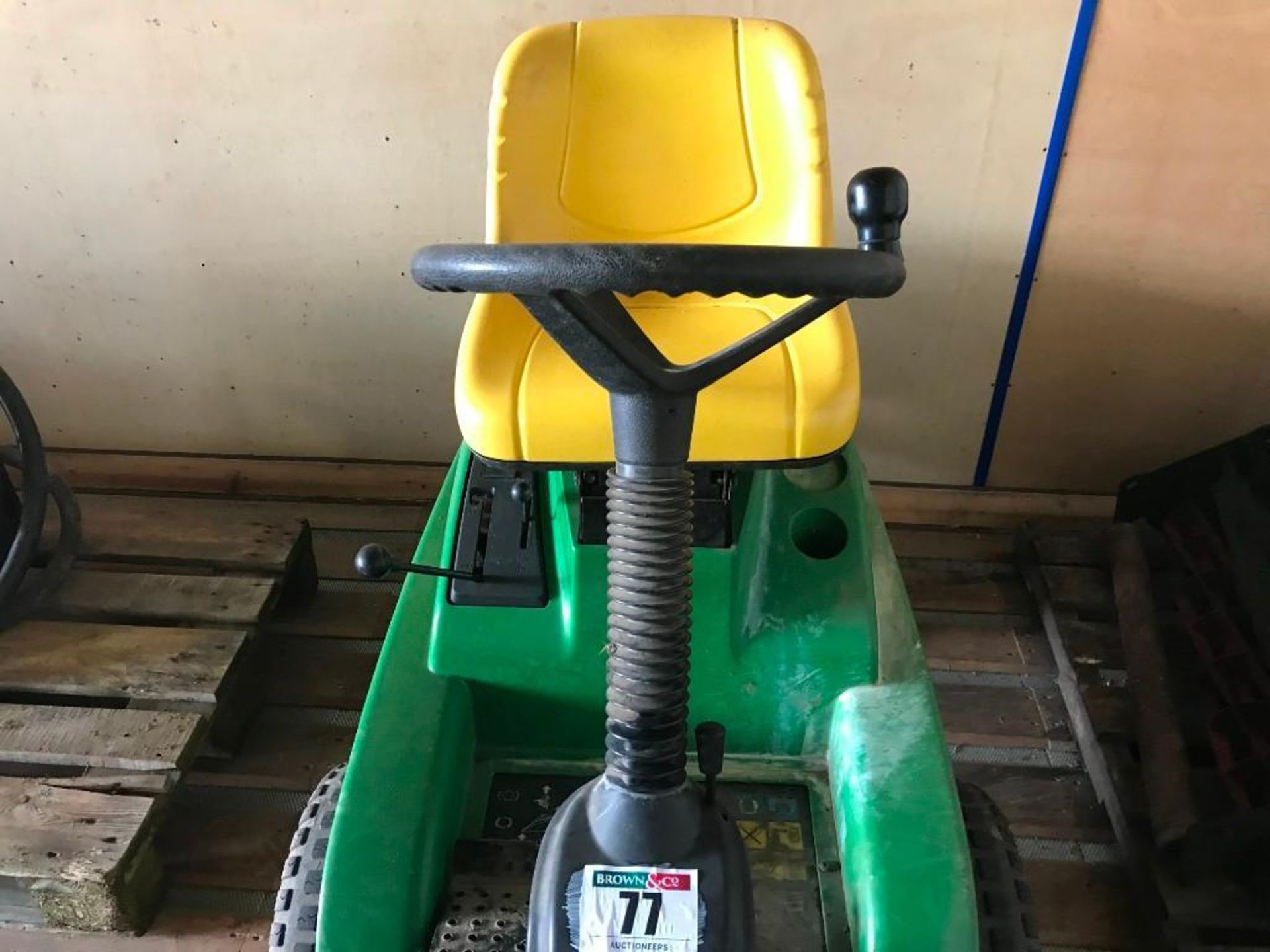 F410 John Deere ride on mower. Key in the office. - Image 2 of 5