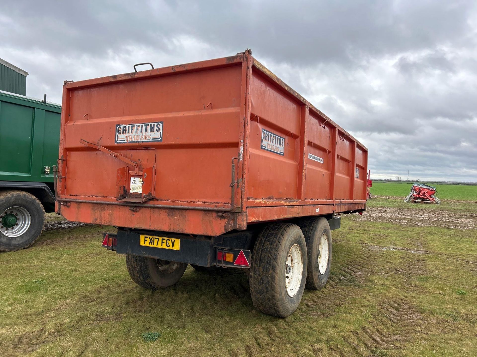 2000 Marston GLS12 12t twin axle trailer with removable sides, c/w manual rear door and grain chute - Image 5 of 8