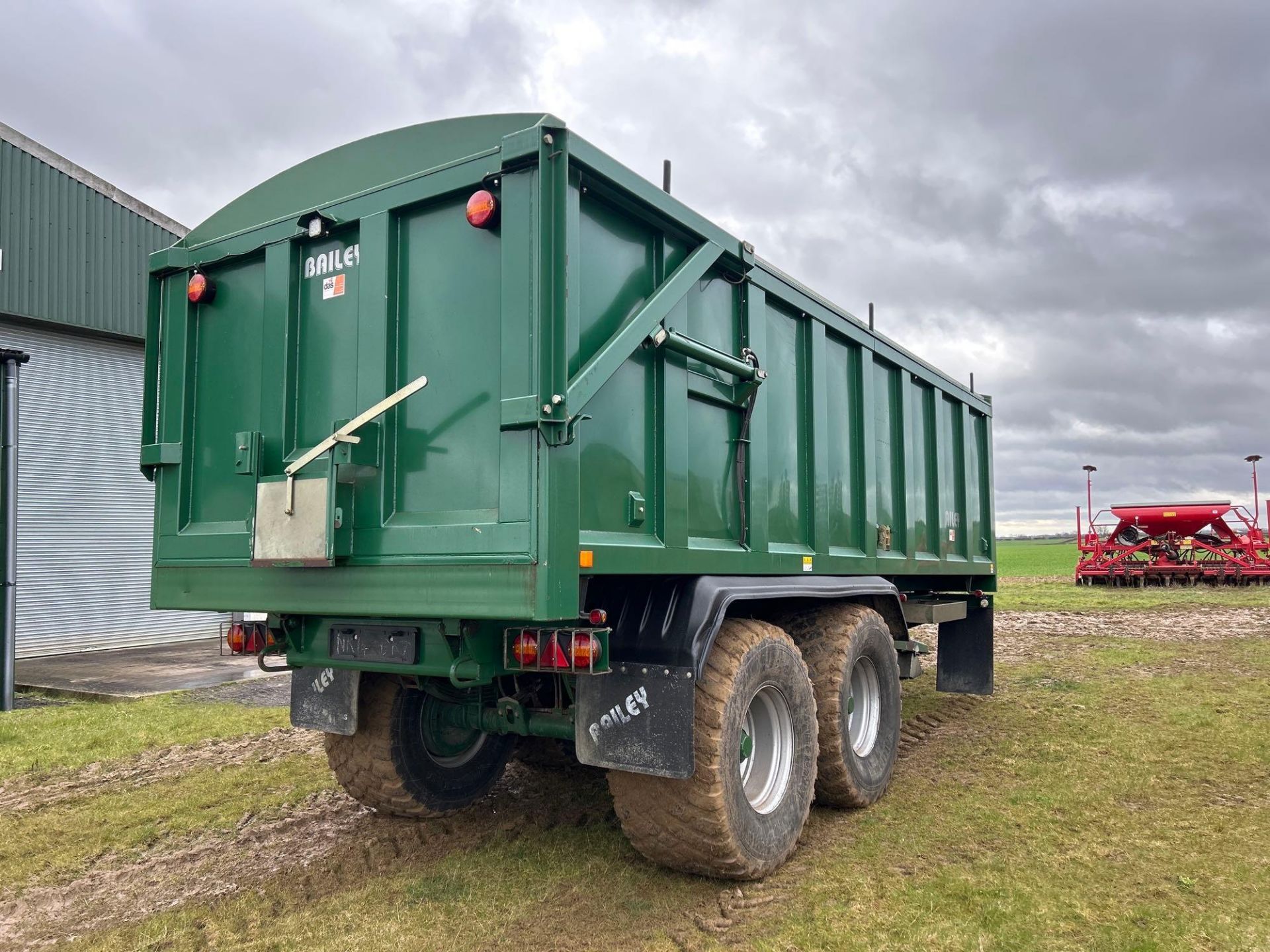 2015 Bailey Trailers 16T twin axle grain trailer with hydraulic jack, hydraulic brakes, sprung draw - Image 7 of 12