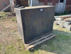 Metal fuel tank, 300gal