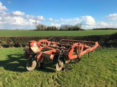 Spaldings 90/150 3 leg subsoiler with discs, hydraulic depth packer and leading tines. Serial No: 90