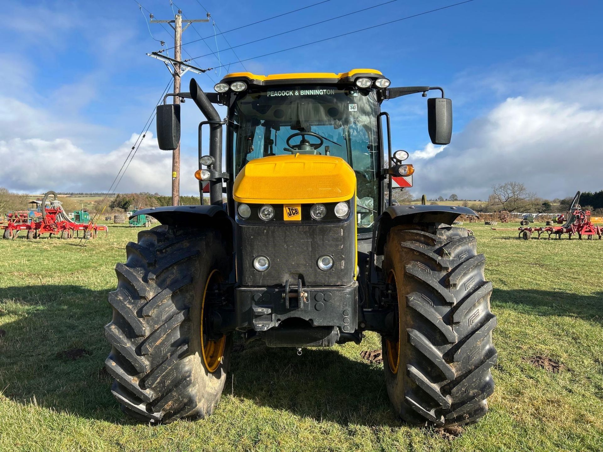 2022 JCB Fastrac 4220 60kph, Vario Transmission, ABS air brakes, 6 cylinder 220Hp SISU engine, all w