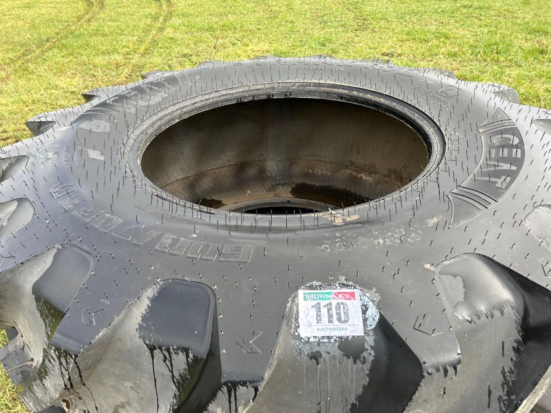 Pair of Ceat 600/70R30 tyres (brand new) - Image 2 of 3