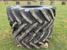 Pair of BKT 600/70R30 tyres (brand new)