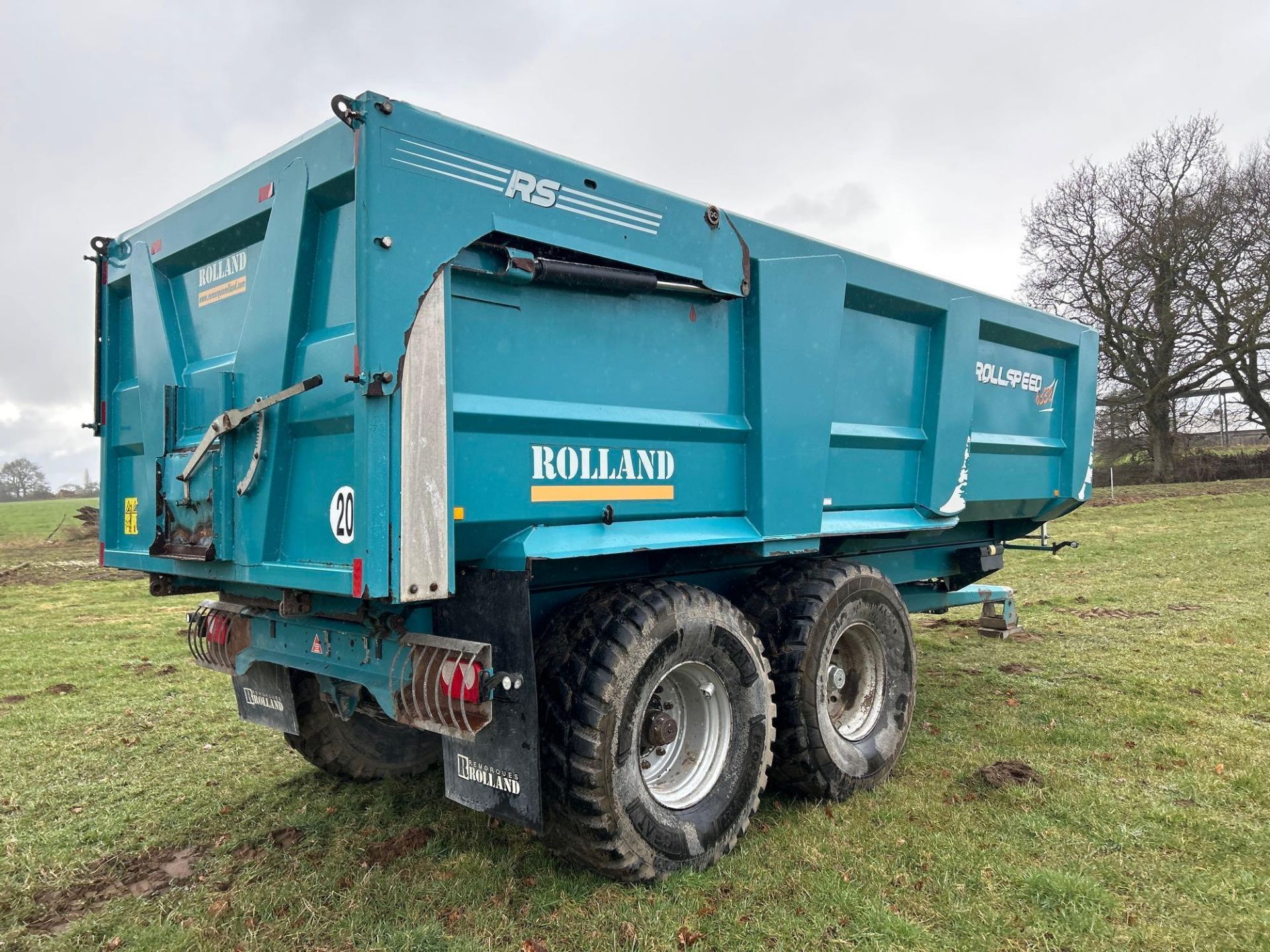 2015 Rolland 6332 Rollspeed twin axle trailer, commercial axles, hydraulic rear door, manual chute, - Image 4 of 12