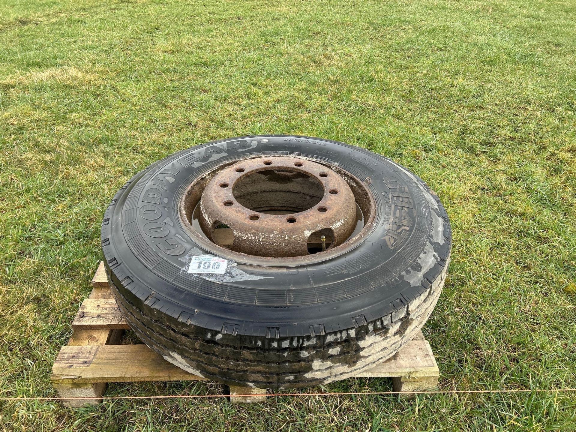 1 x 11R22.5 tyre and wheel - Image 2 of 2