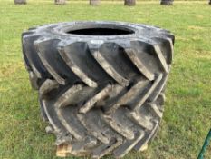 Pair of BKT 600/70R30 tyres (brand new)