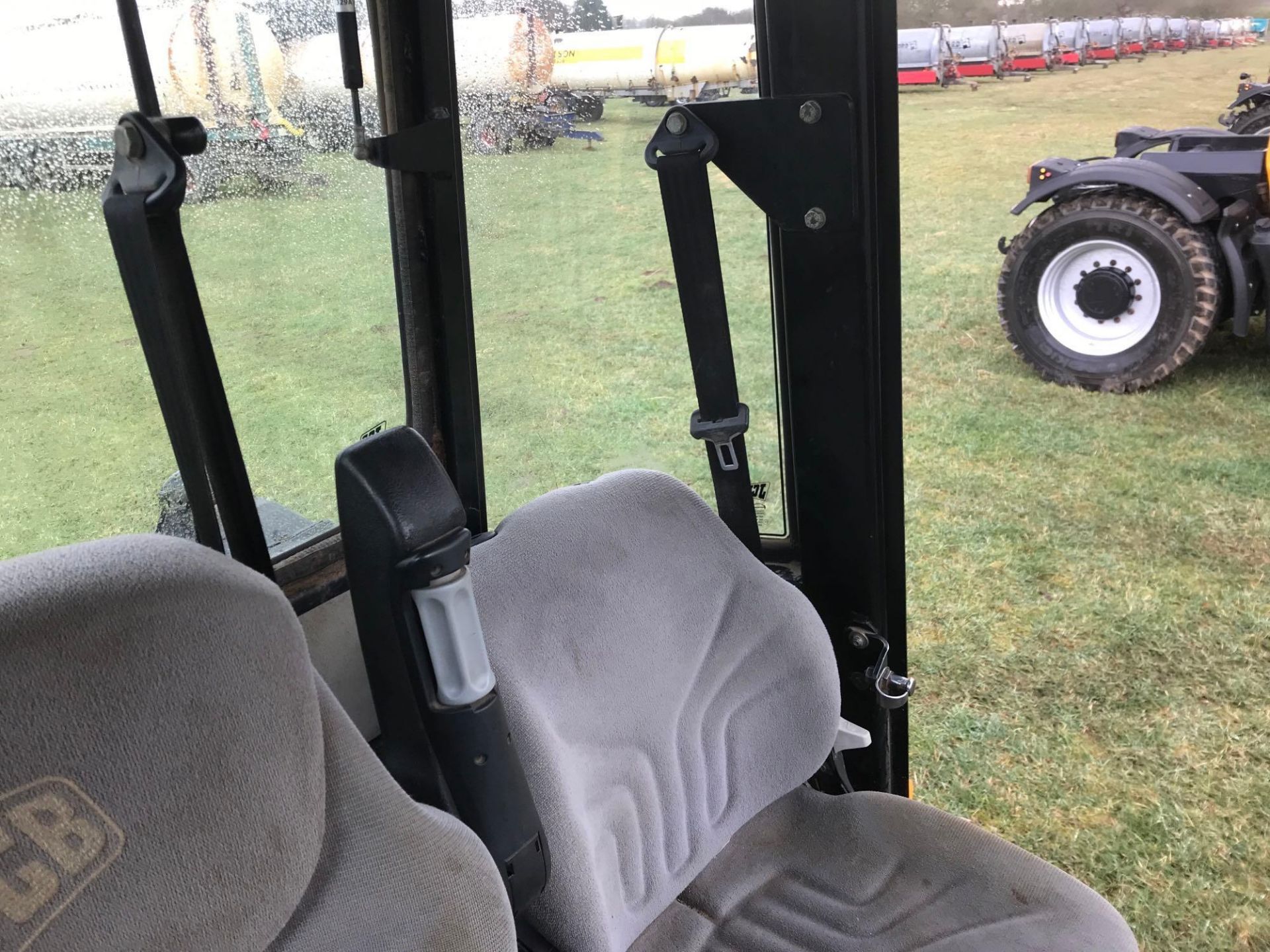 2008 JCB Fastrac 3200 with plus pack, 65kph, 3 rear spool valves. Datatagged. Front linkage. Front P - Image 10 of 12