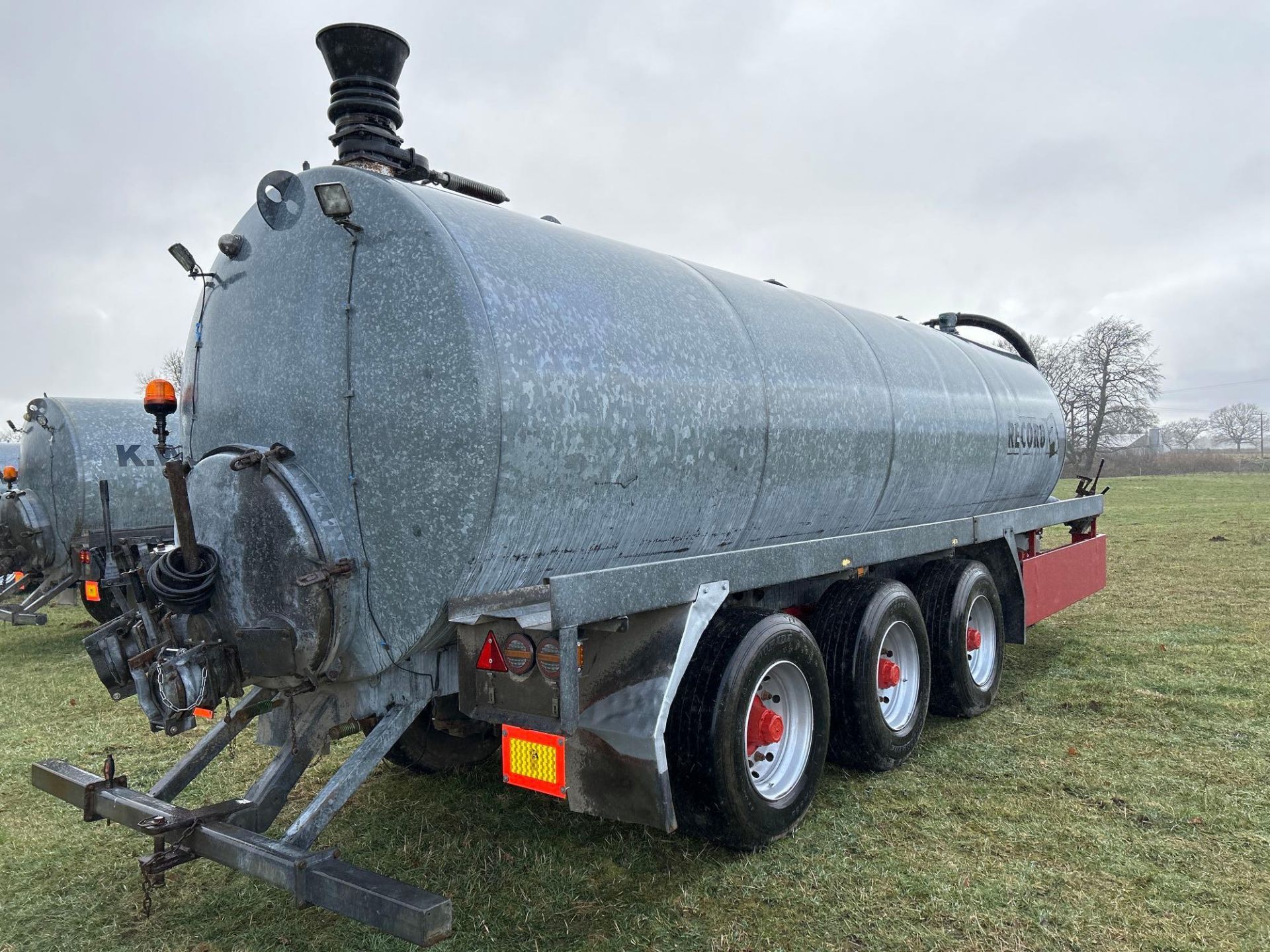 Record P33T tri axle slurry tanker, 23m3, load sensing, air brakes, air suspension, ROR commercial a - Image 4 of 4