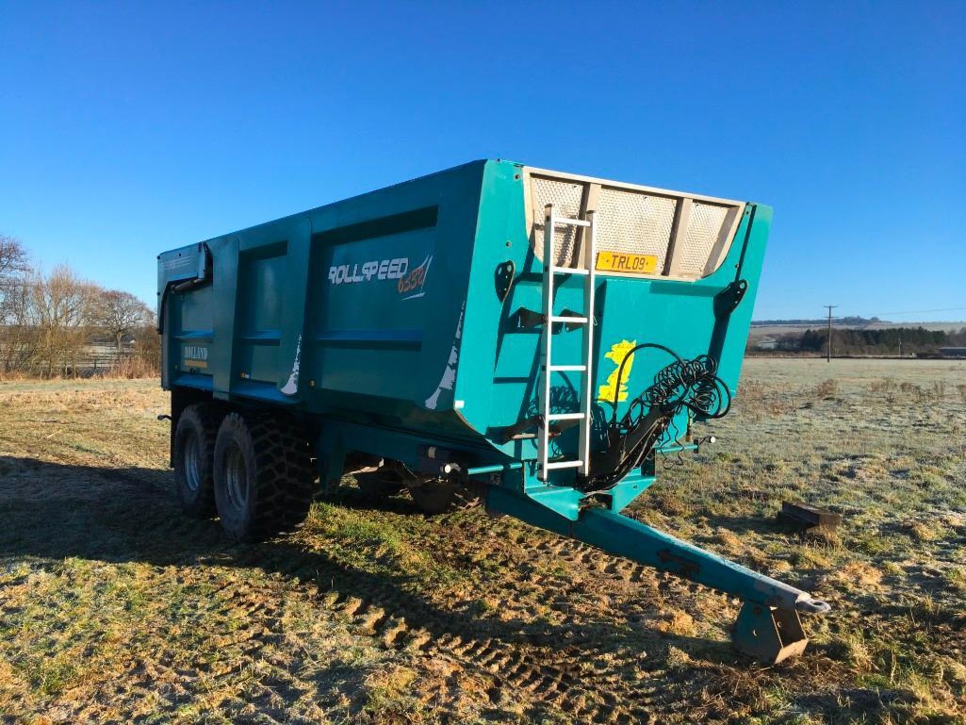 2015 Rolland 6332 Rollspeed twin axle trailer, commercial axles, hydraulic rear door, manual chute, - Image 6 of 12