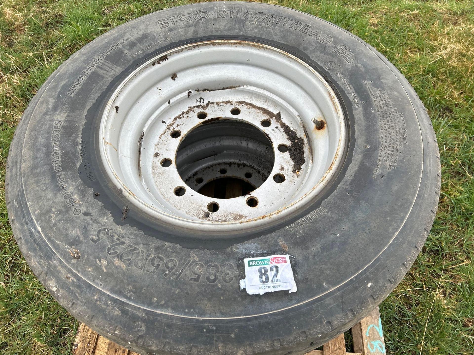 Pair of 385/65R22.5 tyres and wheels. 10 stud. - Image 2 of 3