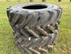 Pair of BKT 600/70R30 tyres (brand new)