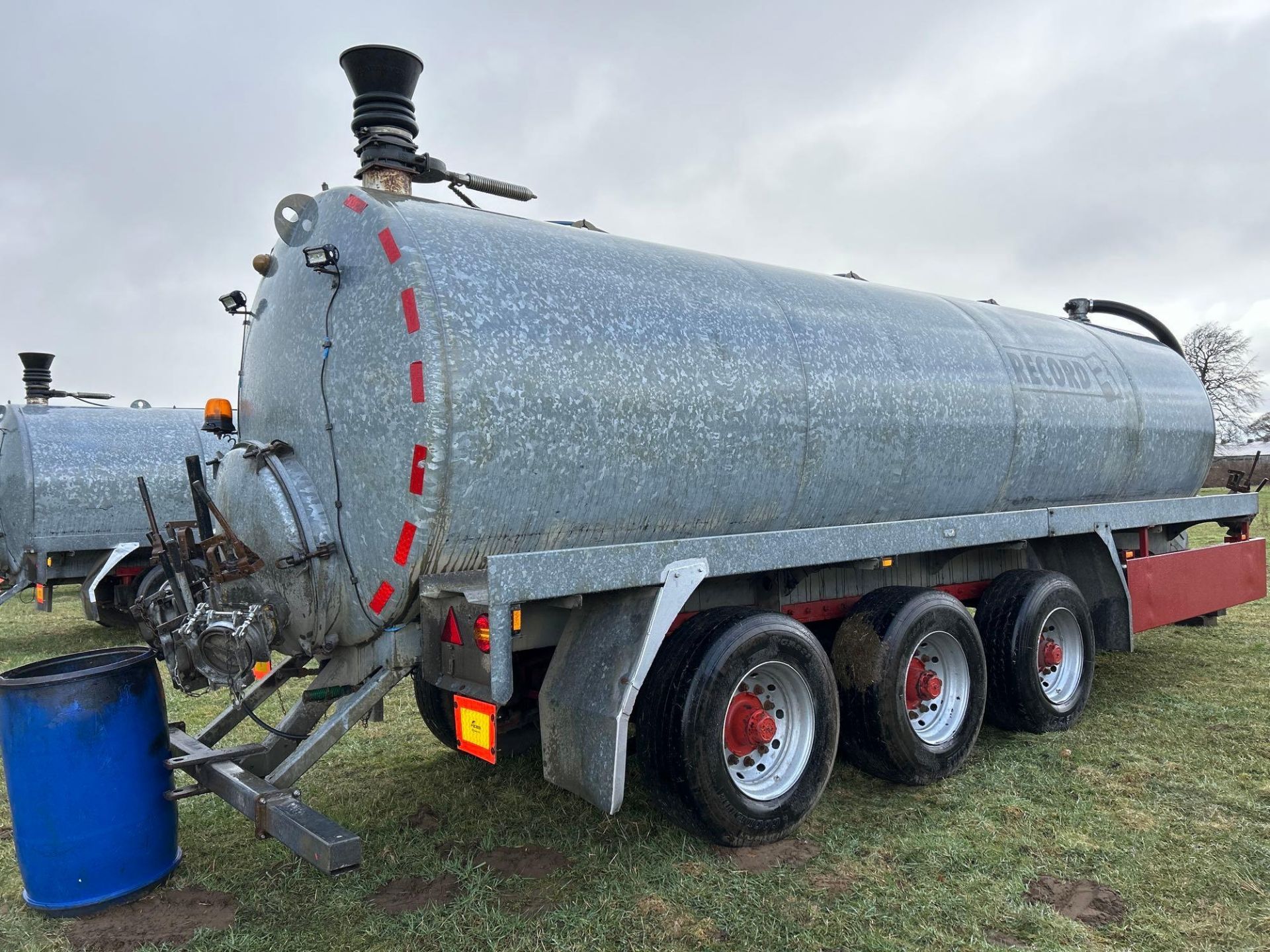 Record P33T tri axle slurry tanker, 23m3, load sensing, air brakes, air suspension, ROR commercial a - Image 5 of 5