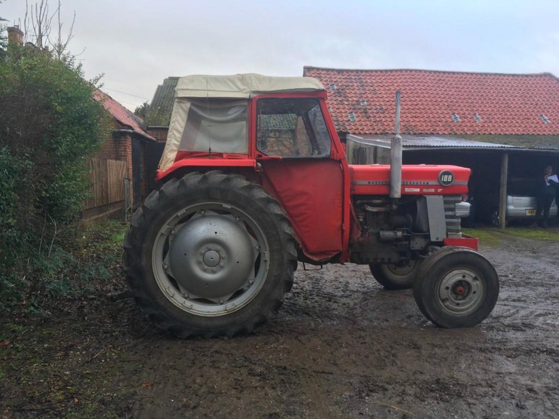 1974 Massey Ferguson 188 MultiPower tractor, 3 spool valves, rear link arms and pickup hitch, benefi - Image 14 of 21