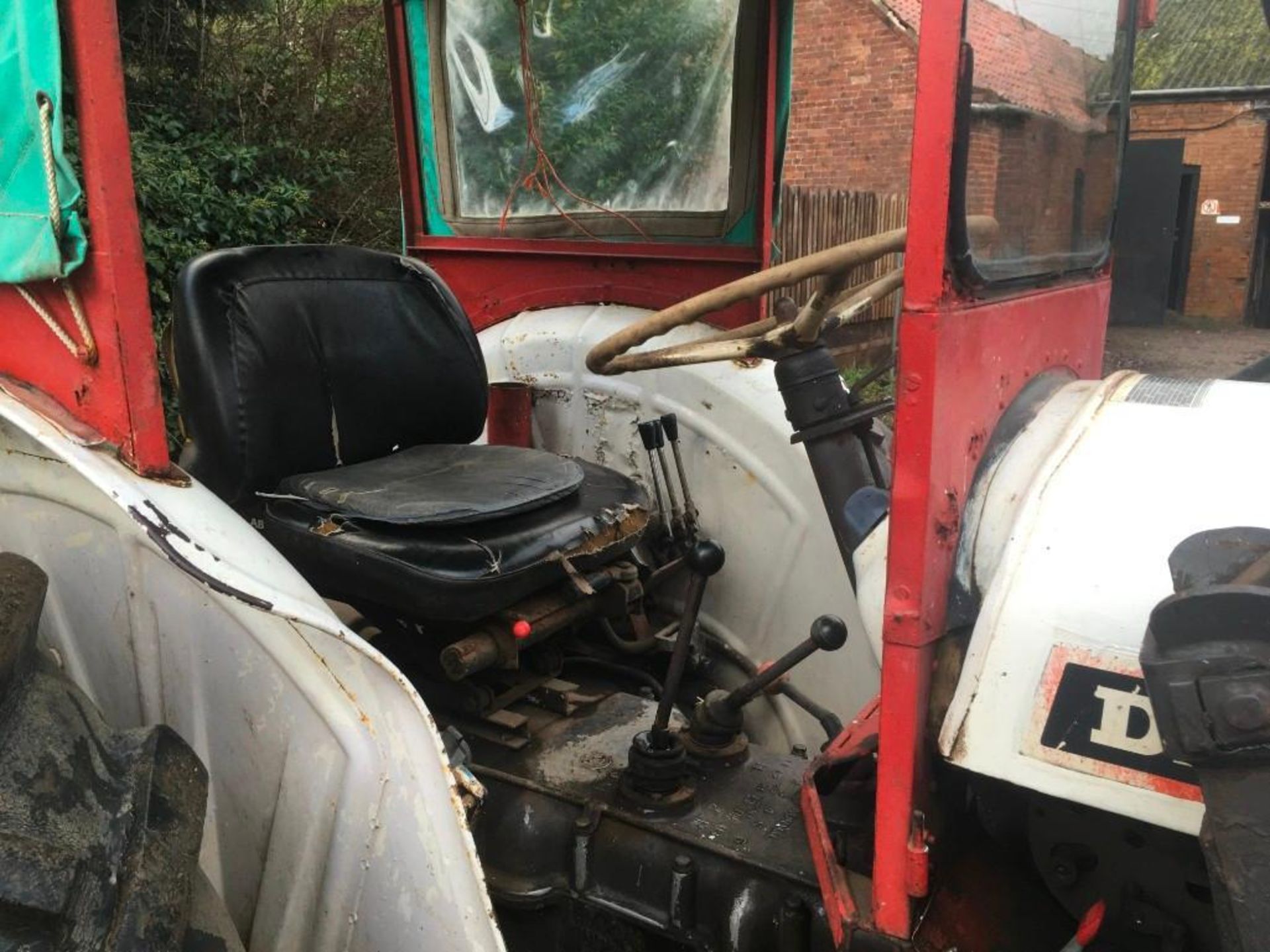 1969 David Brown 880 Selectamatic tractor with hydraulic front loader with circa 600kg lifting capac - Image 12 of 18