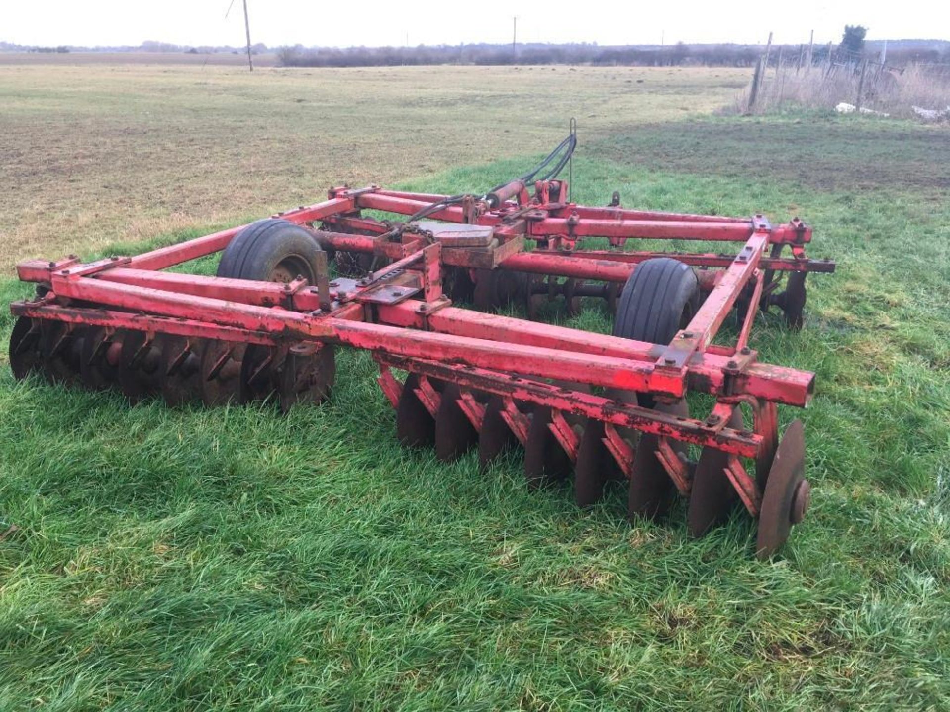 Massey Ferguson 520 trailed discs. Serial No: 01/159 - Image 7 of 10