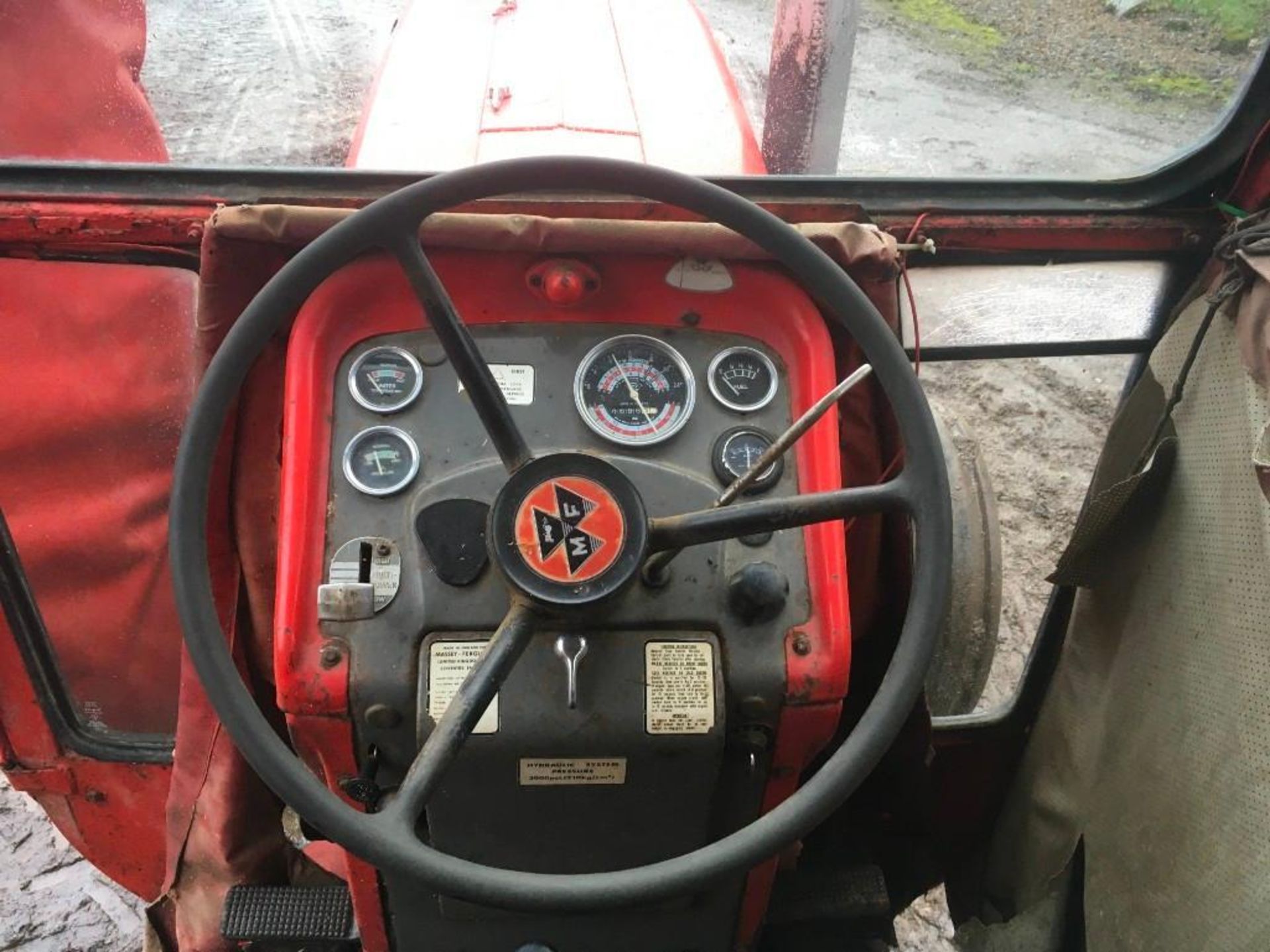 1974 Massey Ferguson 188 MultiPower tractor, 3 spool valves, rear link arms and pickup hitch, benefi - Image 18 of 21