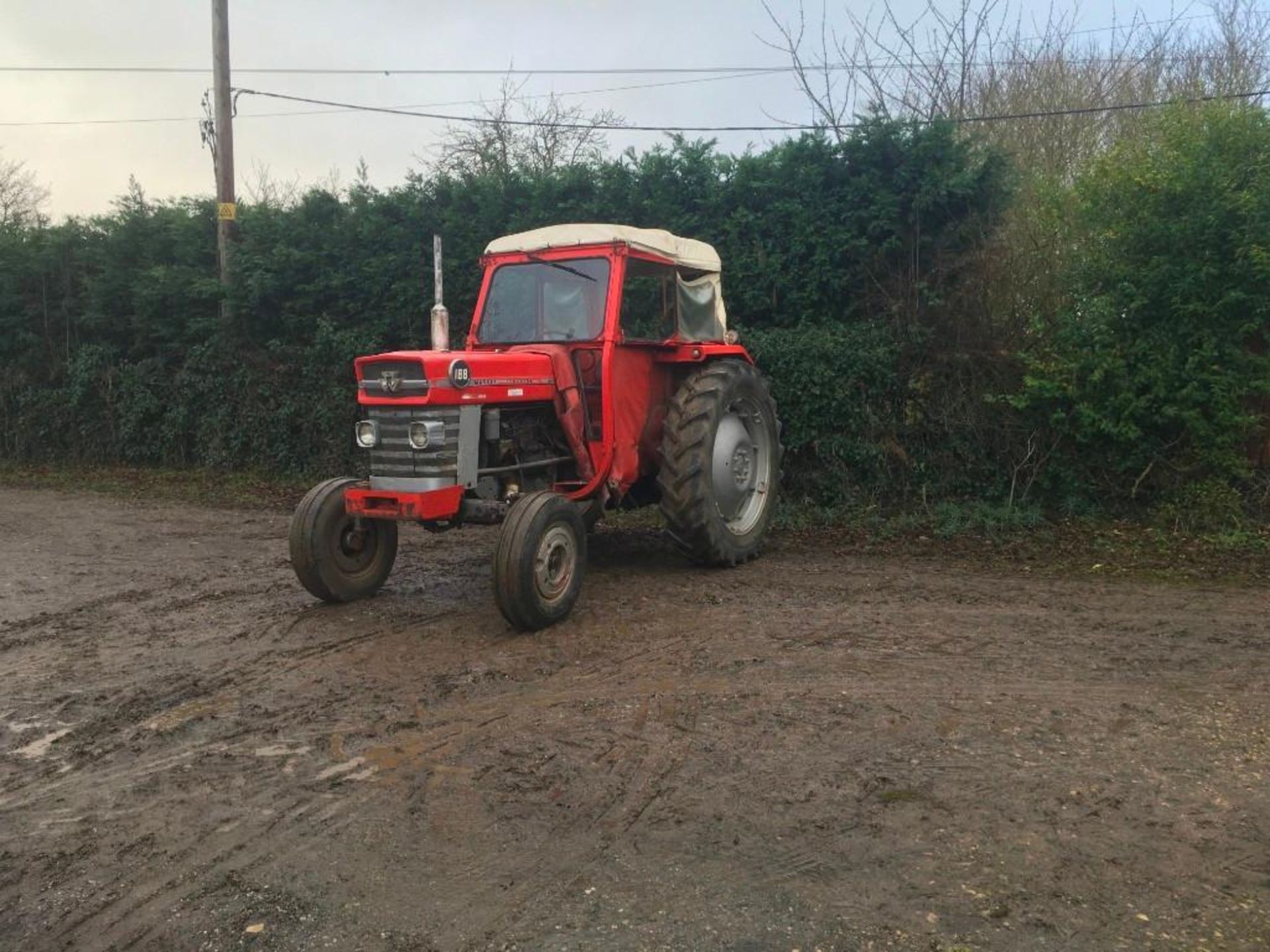 1974 Massey Ferguson 188 MultiPower tractor, 3 spool valves, rear link arms and pickup hitch, benefi - Image 5 of 21