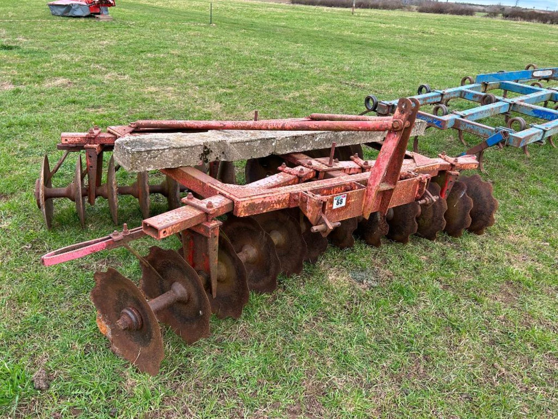 Massey Ferguson mounted discs - Image 3 of 4