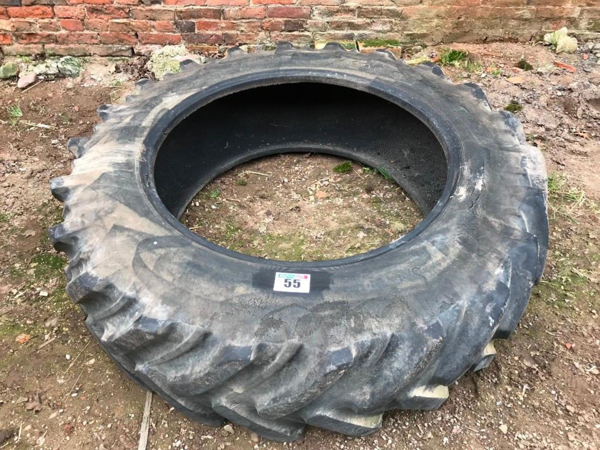 1 x Firestone 16.9R38 tyre