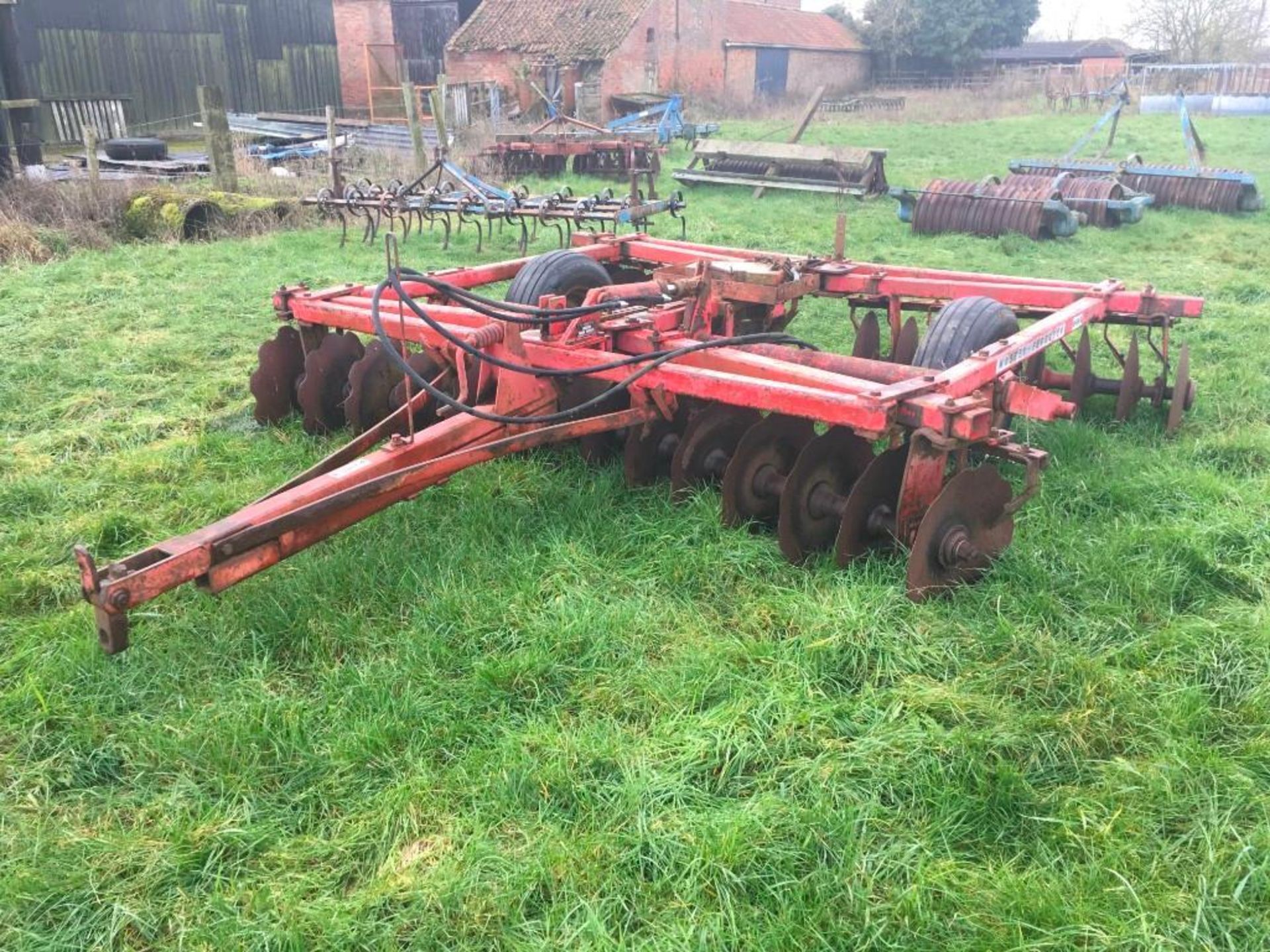 Massey Ferguson 520 trailed discs. Serial No: 01/159 - Image 3 of 10