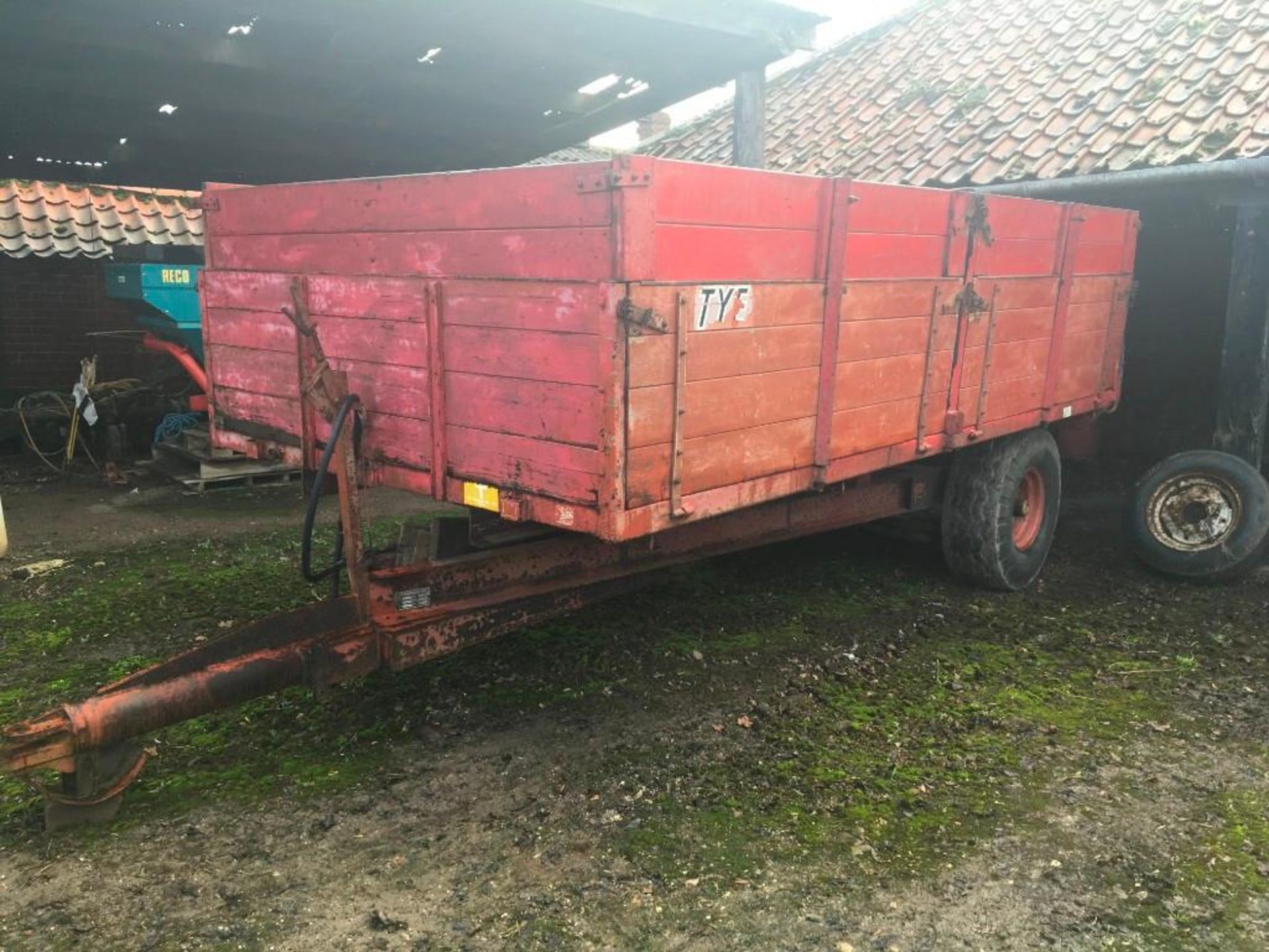 1975 Tye 6T single axle grain trailer with extensions. On the farm from new. Serial No: 6782 - Image 10 of 12