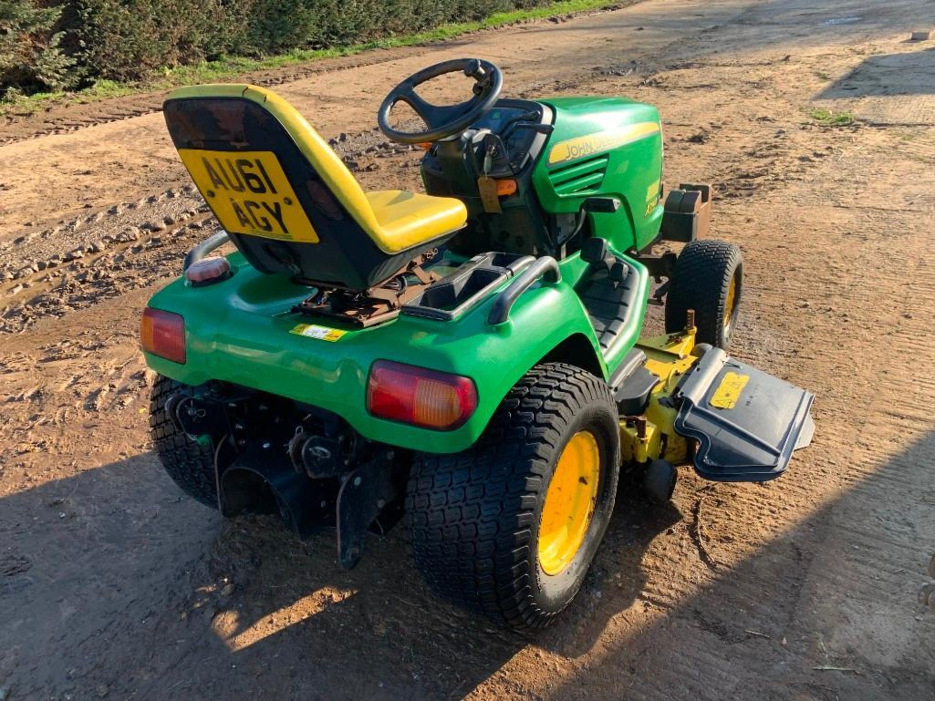 2009 John Deere X740 Ultimate, Ride-on Mower, Hours: 1,429 - Image 3 of 11