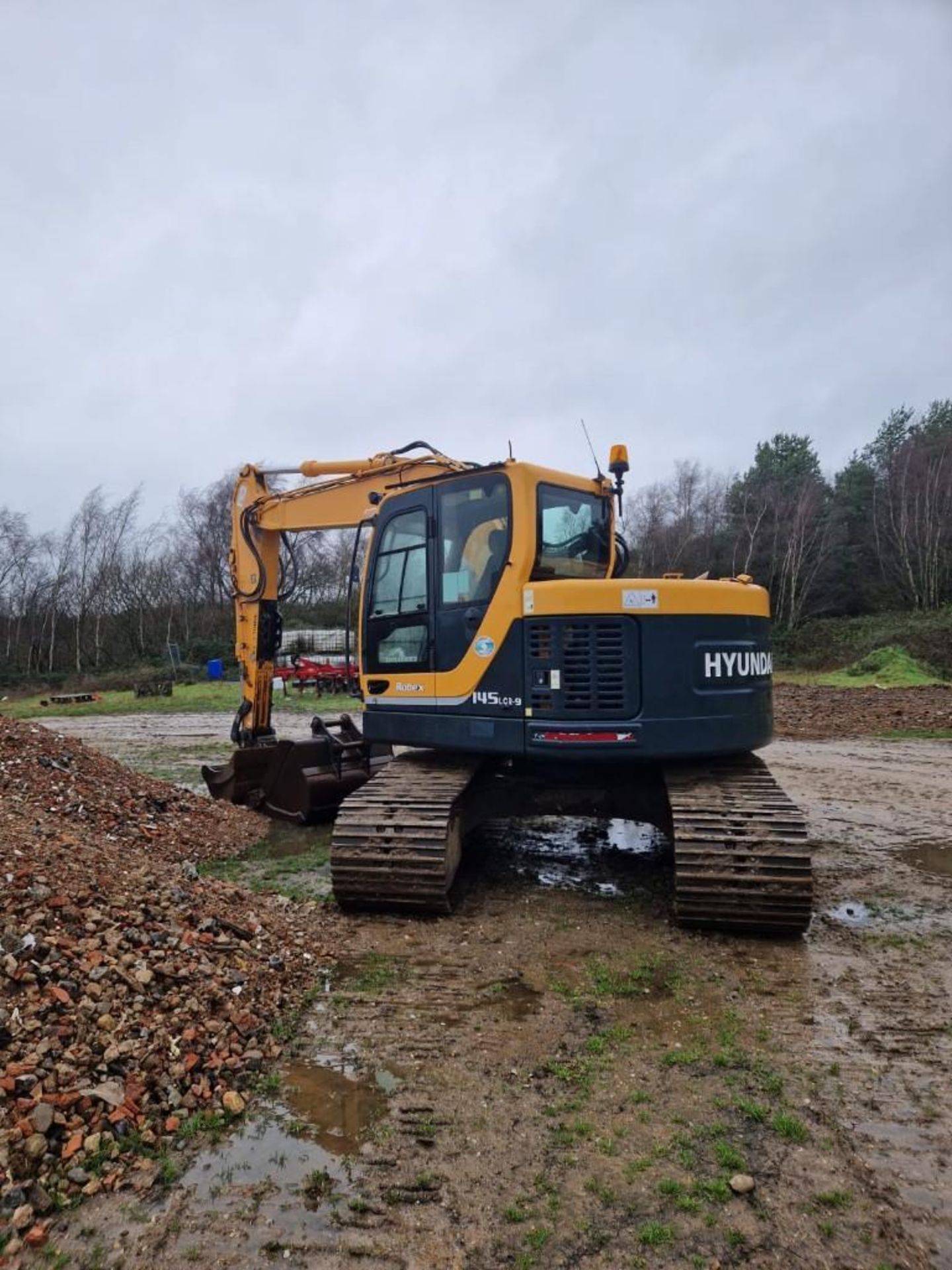 2011 Hyundai 145 LCR 9, 14T Excavator, Zero Tail Swing, Metal Tracks, c/w 3.5ft, 2ft, 1ft and Ditchi - Image 2 of 7