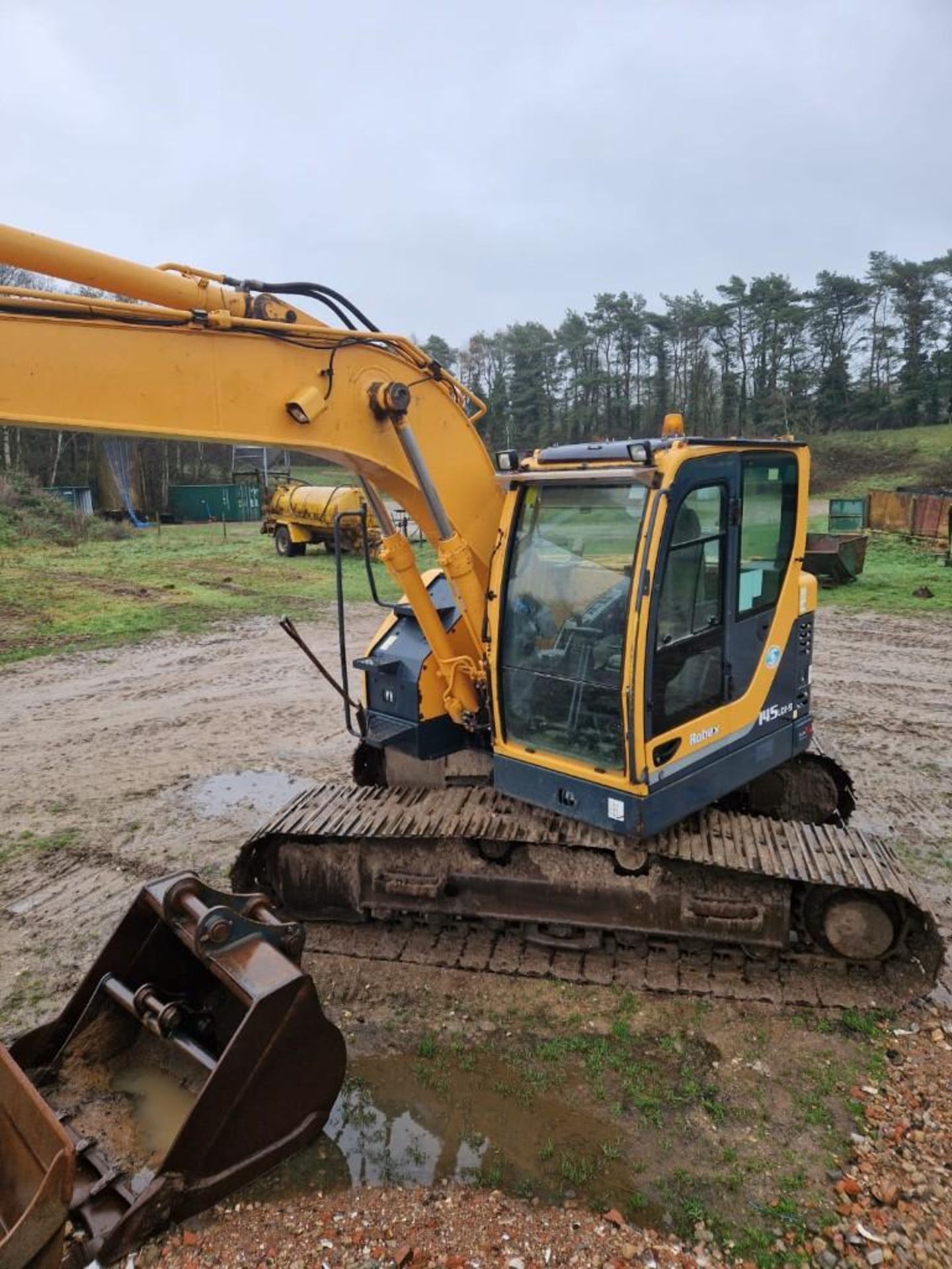 2011 Hyundai 145 LCR 9, 14T Excavator, Zero Tail Swing, Metal Tracks, c/w 3.5ft, 2ft, 1ft and Ditchi - Image 4 of 7