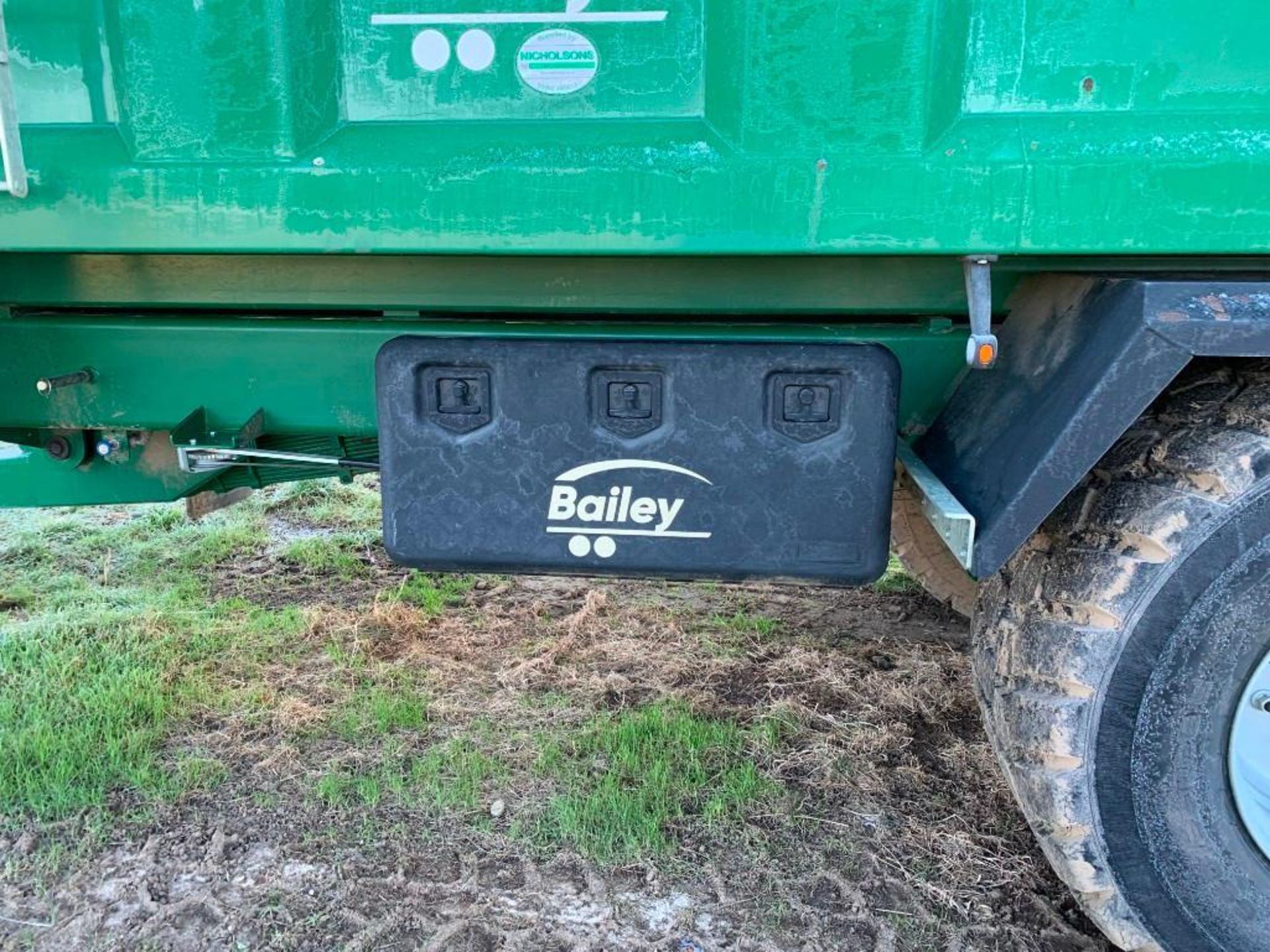 2021 Bailey Dump Trailer, 18T, Scharmuller Hitch, Extra Tall Sides, Air & Hydraulic Brakes, Tandem A - Image 6 of 10