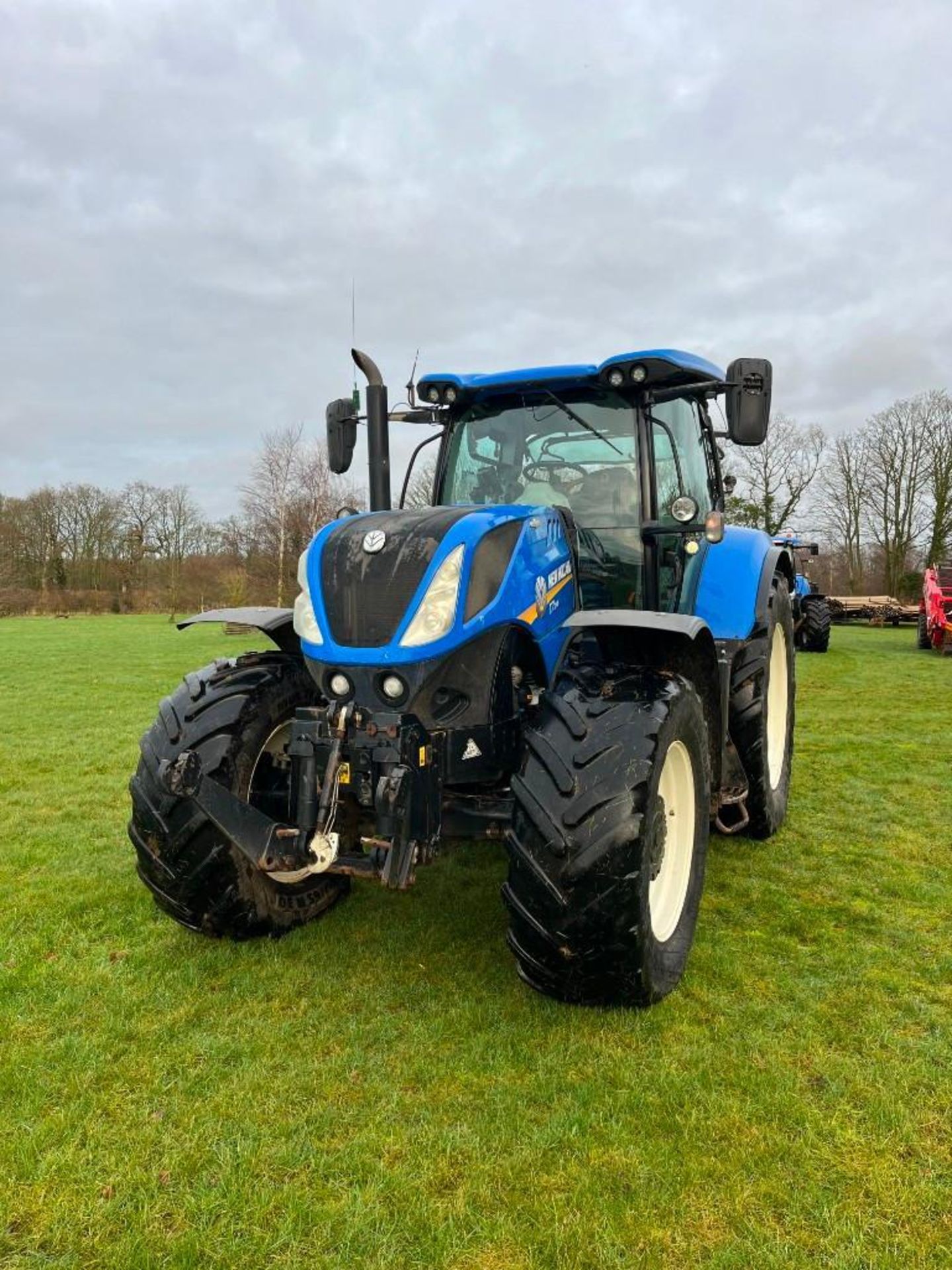 2017 New Holland T7.245 Auto Command Vario Gearbox, 50K, 3-Point Linkage, 4 No. Rear Hydraulic Spool - Image 2 of 8