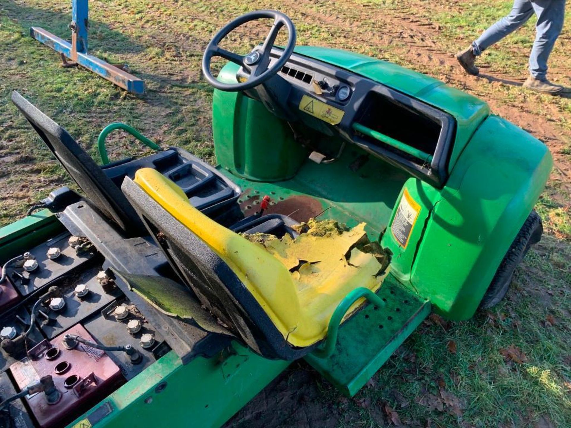 John Deere e-Gator, For Spares or Repairs - Image 3 of 5