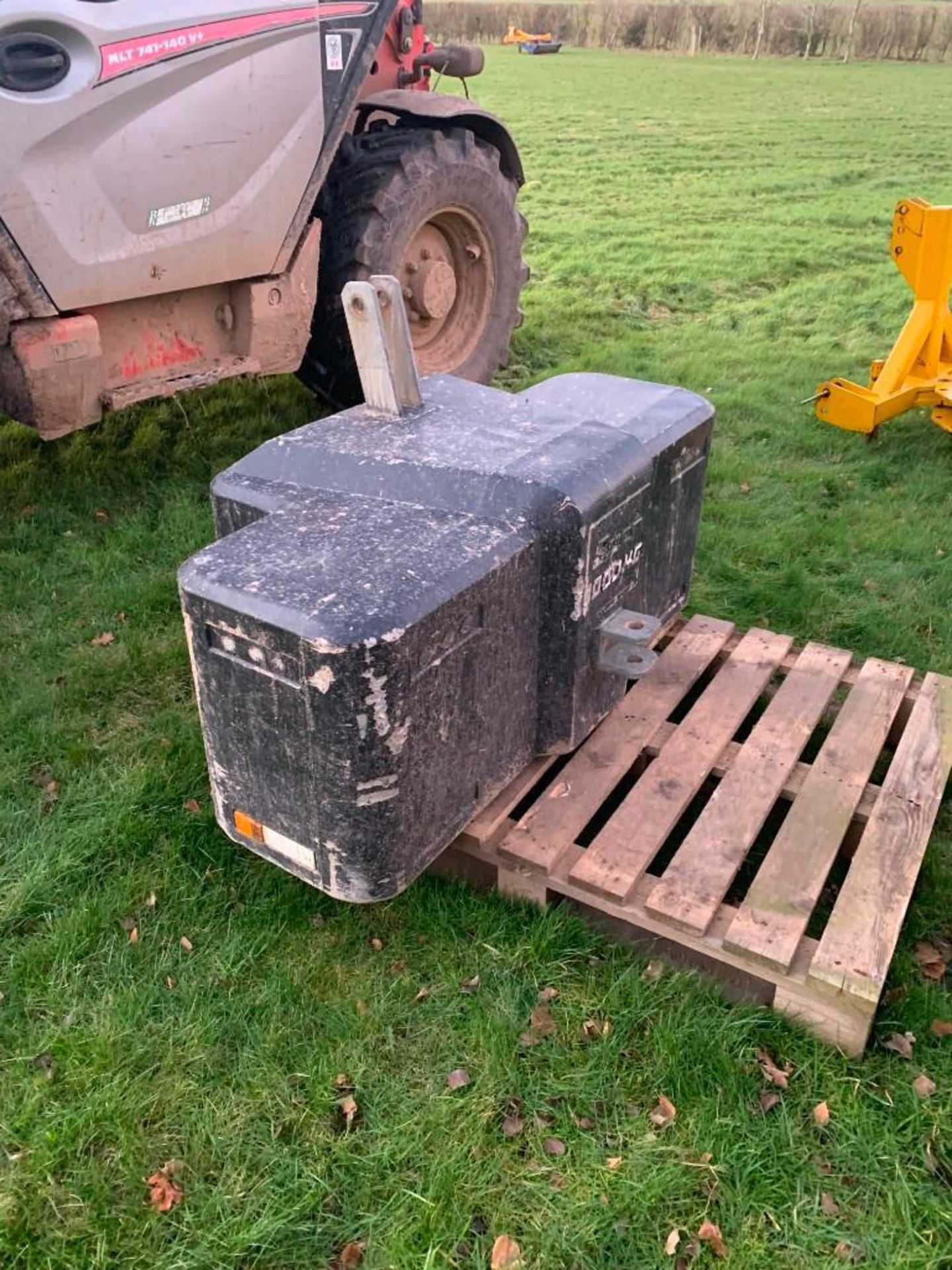 1,000kg Smartbox Weight Block / Toolbox, Removable 1 Tonne Weight - Image 3 of 6