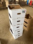 c.250No white cardboard boxes, 400mm x 300mm x 180mm