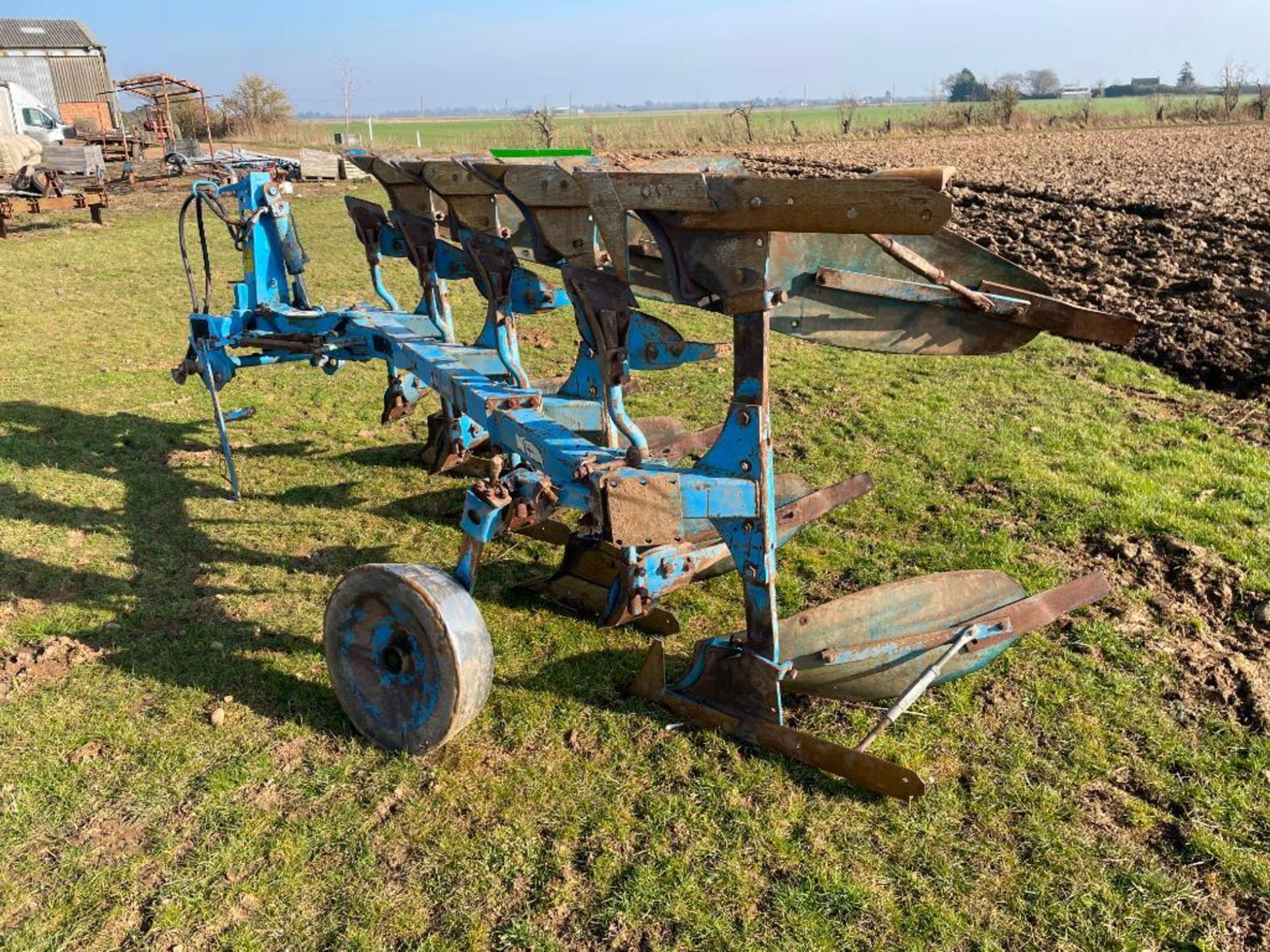 Lemken Opal 110 4f (3f+1f) reversible plough with skimmers, manual vari-width. Serial No: 146 631 NB - Image 5 of 6