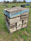 30No vintage bushel boxes