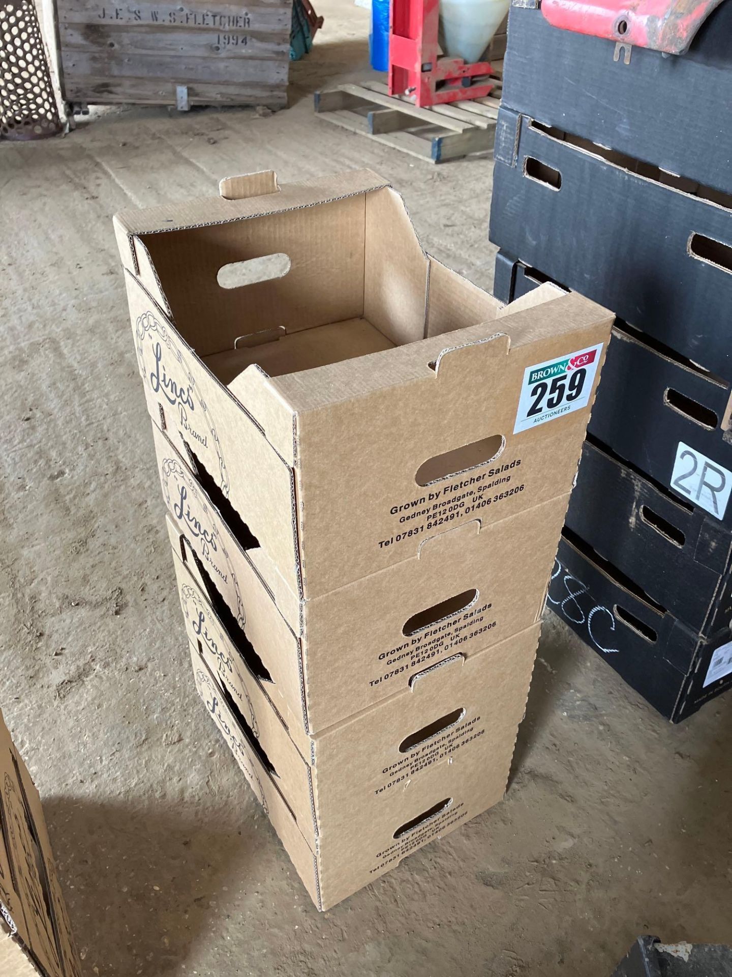 c.100No. Lincs Brand brown cardboard boxes, 400mm x 300mm x 180mm