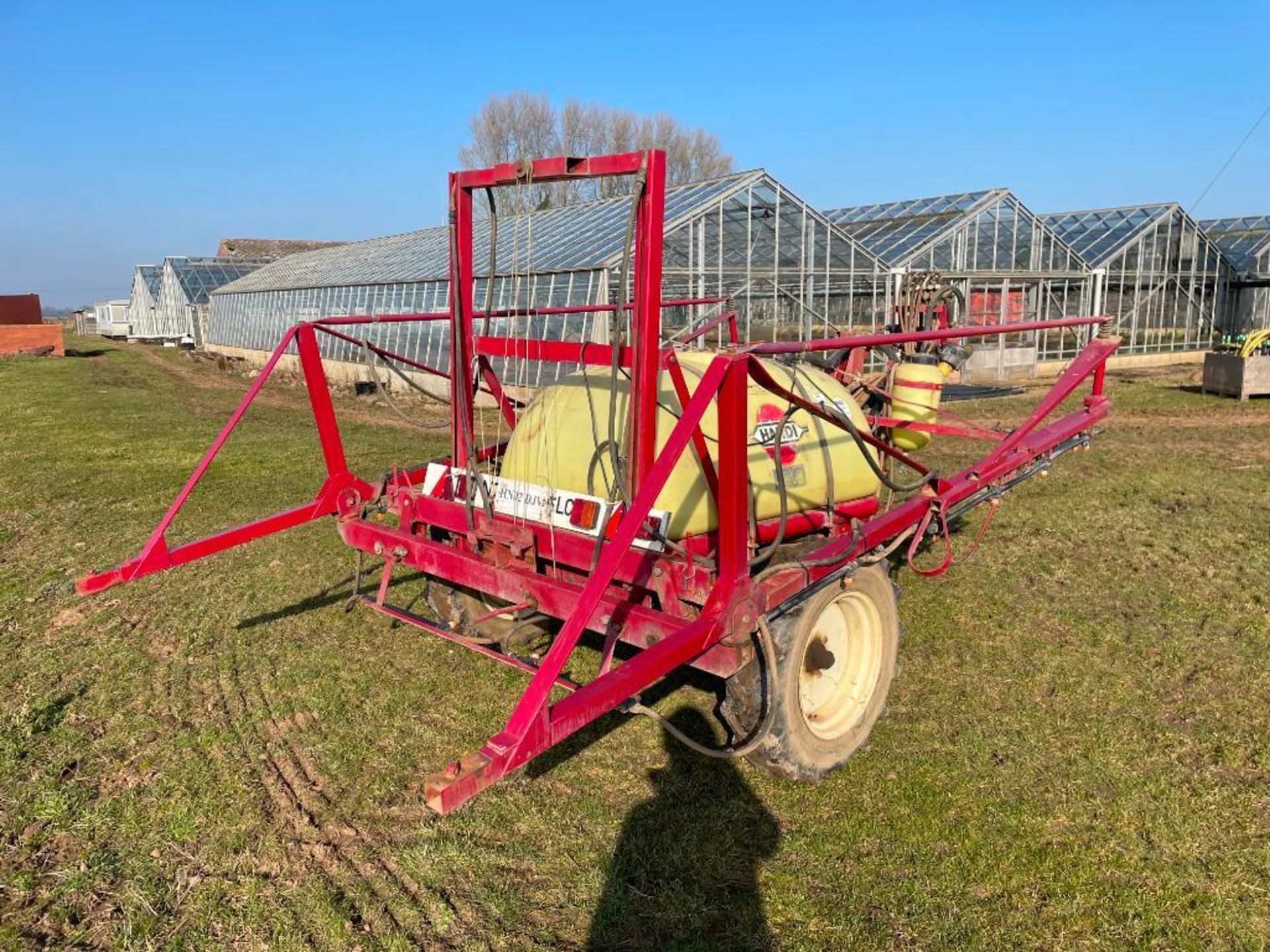 Hardi TRX1000 1000l trailed 12m sprayer with suction bowl, single nozzle lines and clean water tank - Image 7 of 8