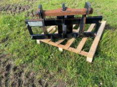 JCB Schaffer pallet forks c/w Castelated back plate