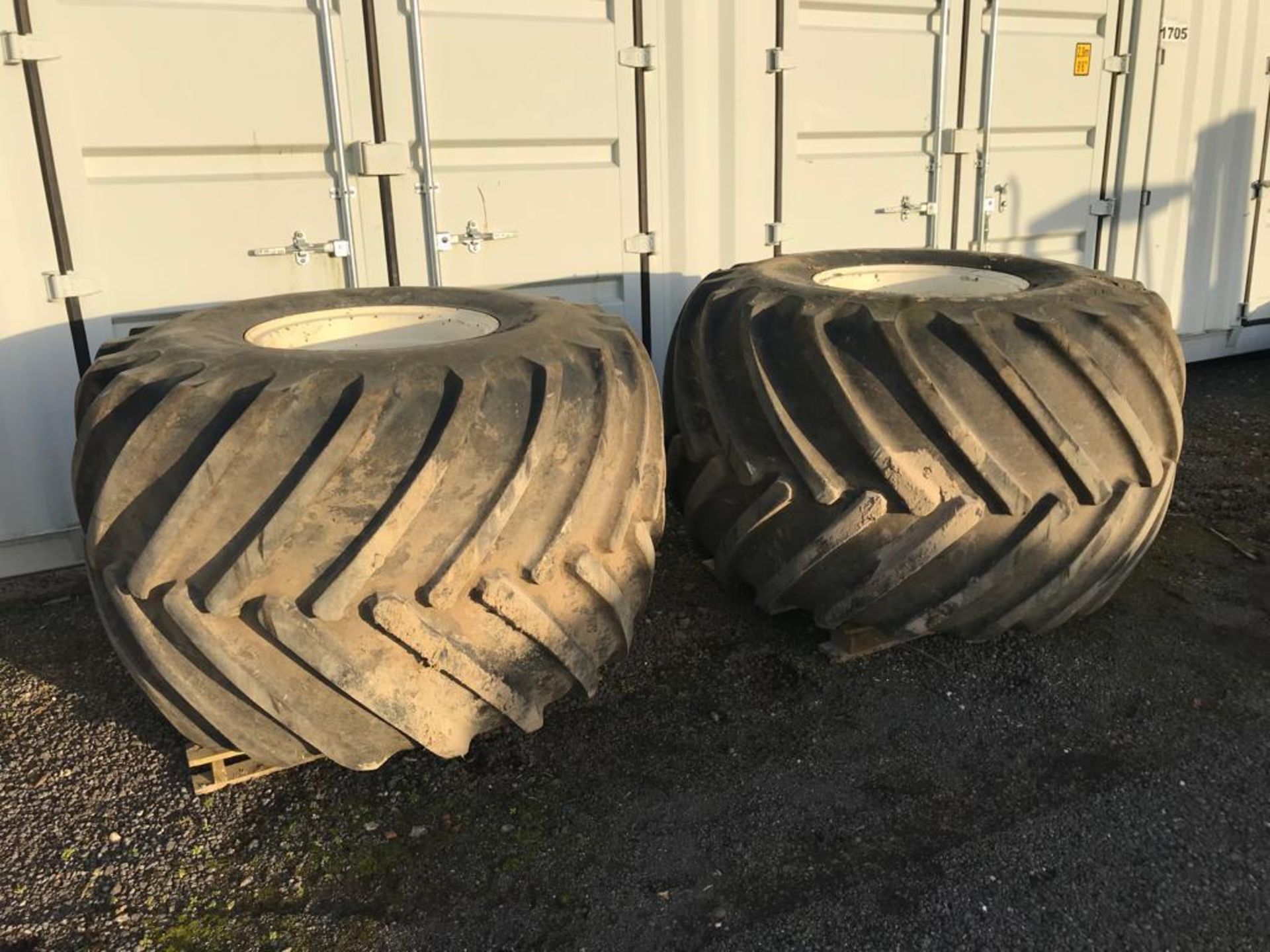600/55-22.5 & 66-43.00-25 NHS Terra tire