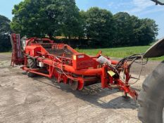 1990 Grimme Q Continental Potato Windrower