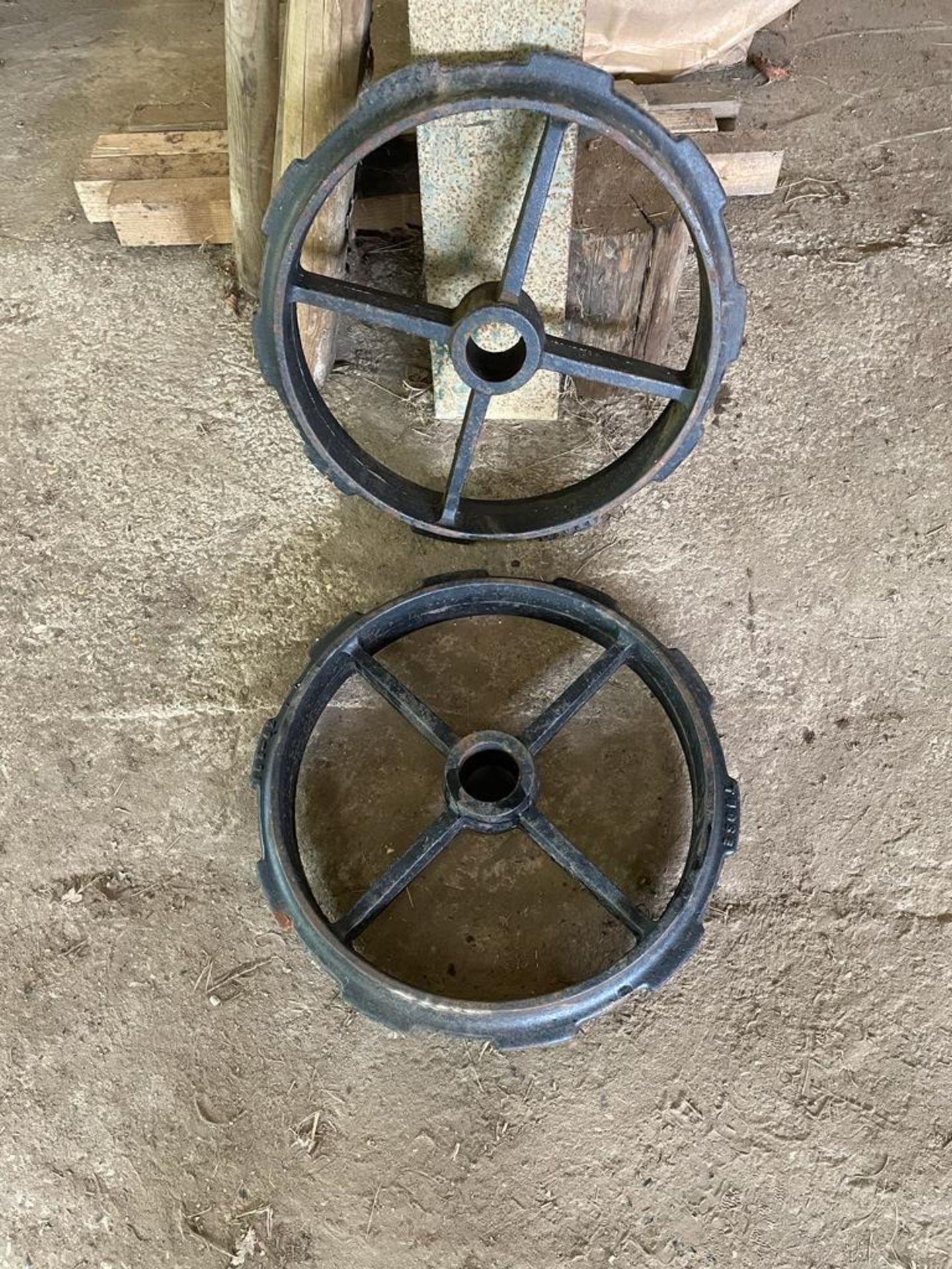 2No. Genuine Twose 22inch Cambridge Roll Rings - Image 2 of 3