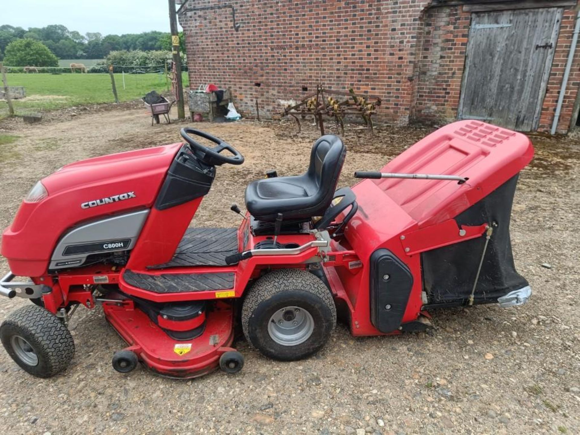 Countax C800H Ride On Mower - Image 2 of 5