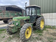 John Deere 2140