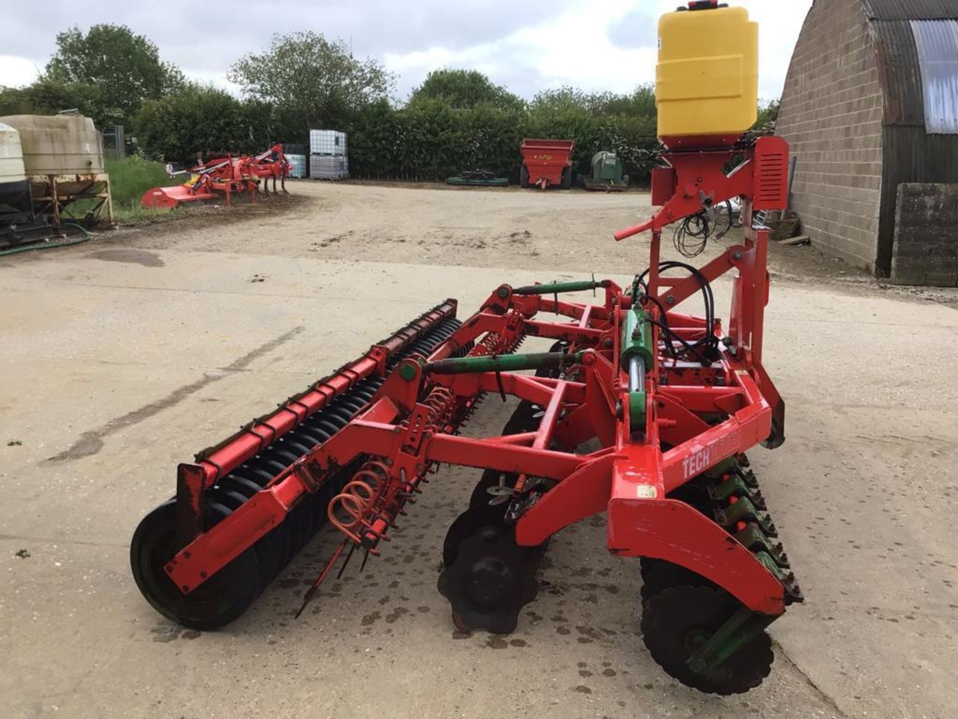 Terramagri 5m Mounted Discs c/w Spalding Air Seeder - Image 2 of 10